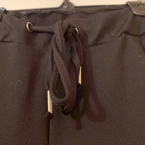 Black cargo style jogger with elastic waist and draw string - Picture 5 of 8